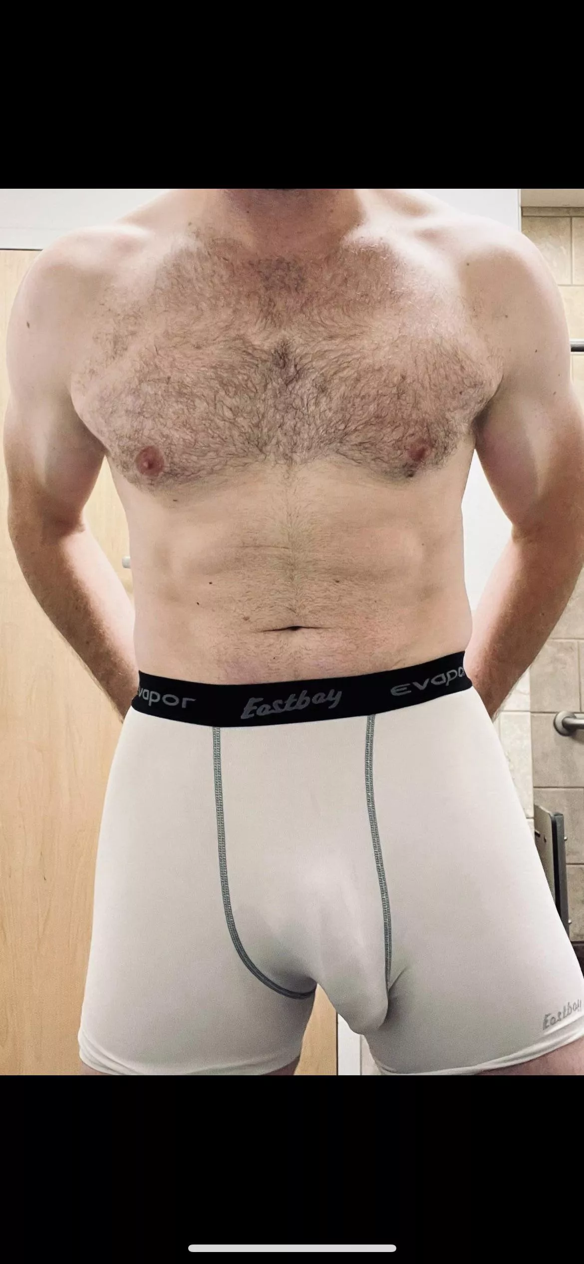Post-workout, pre-shower. How’d this dilf do? [m]
