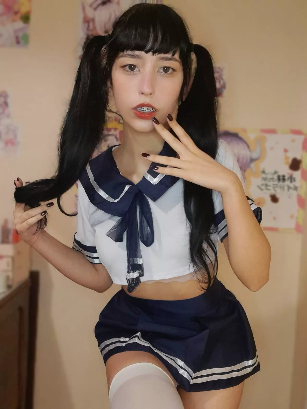 Sexy schoolgirl!