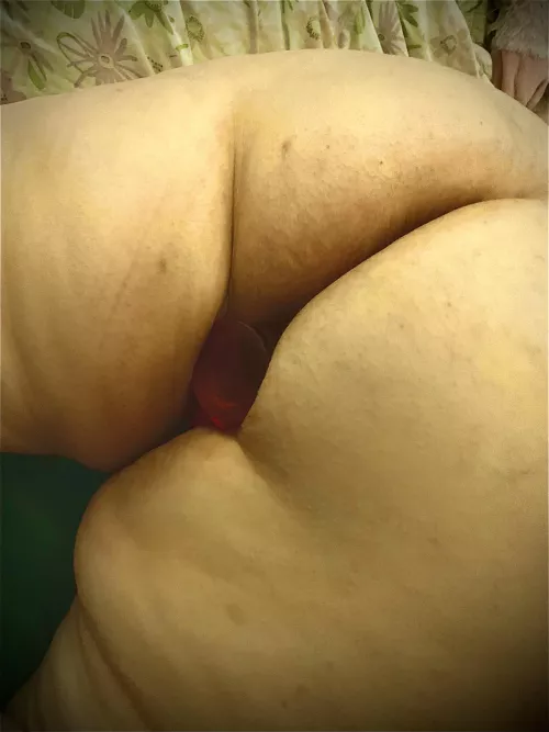 Sucker is in there pretty deep 😈