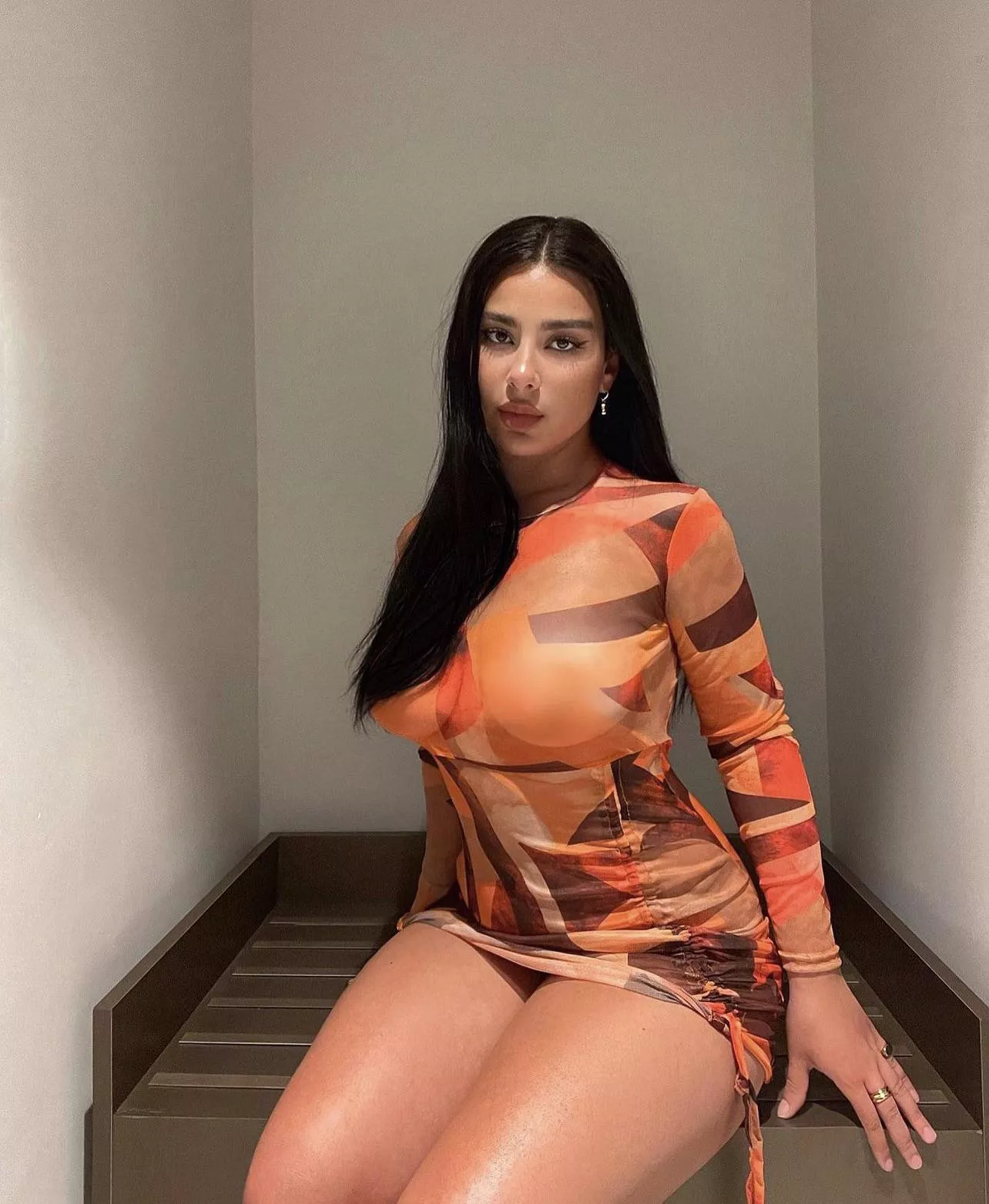 tight dress and tanned skin