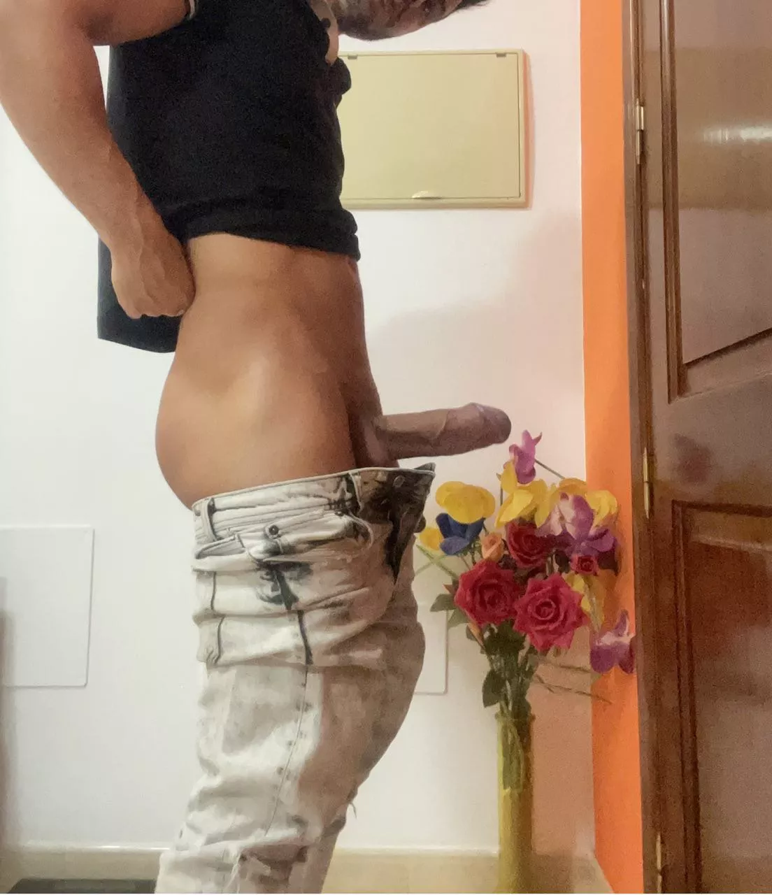 Want to introduce my 24cm of cock ?