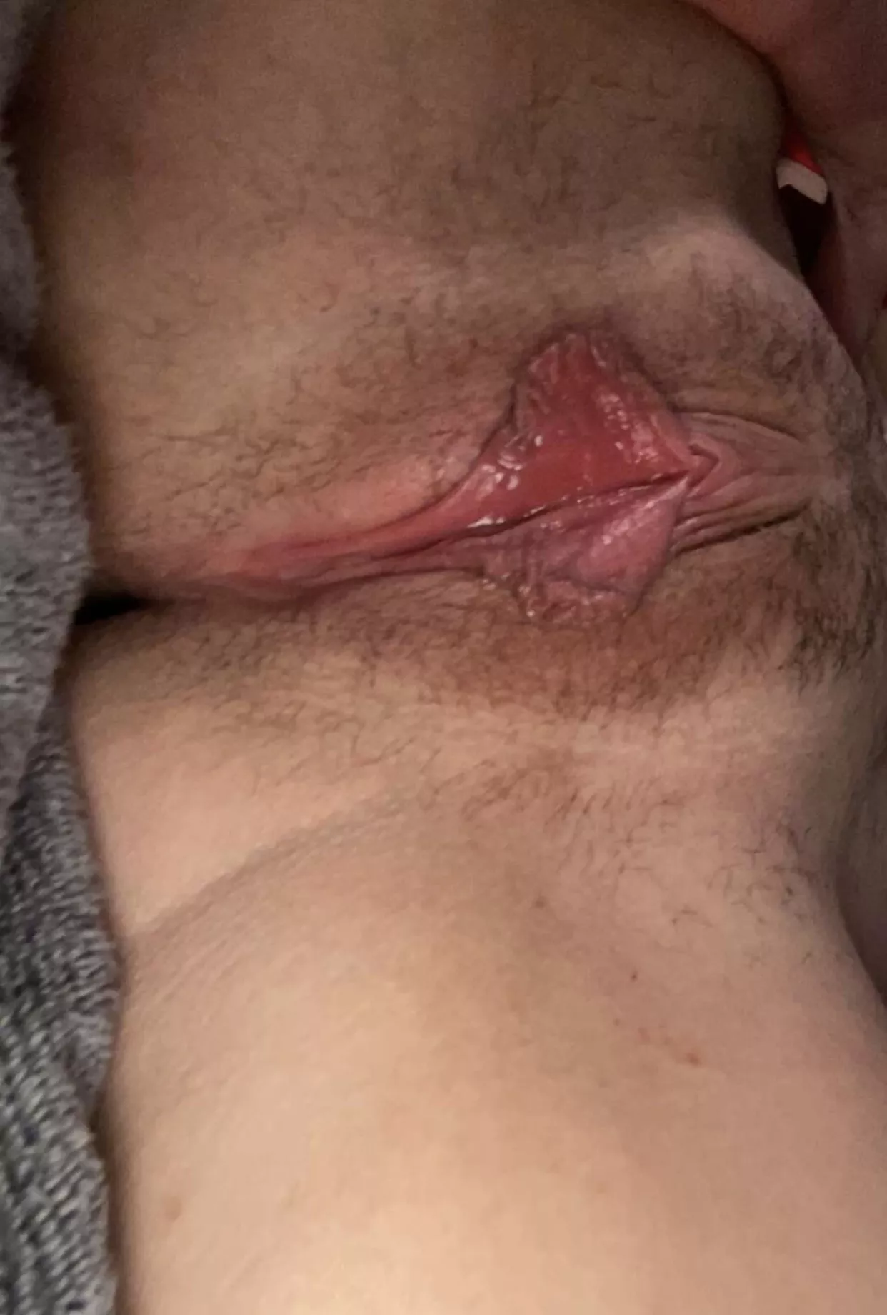 Would you take a look at my soaking wet pussy 😏 Do you want a taste 👅💦