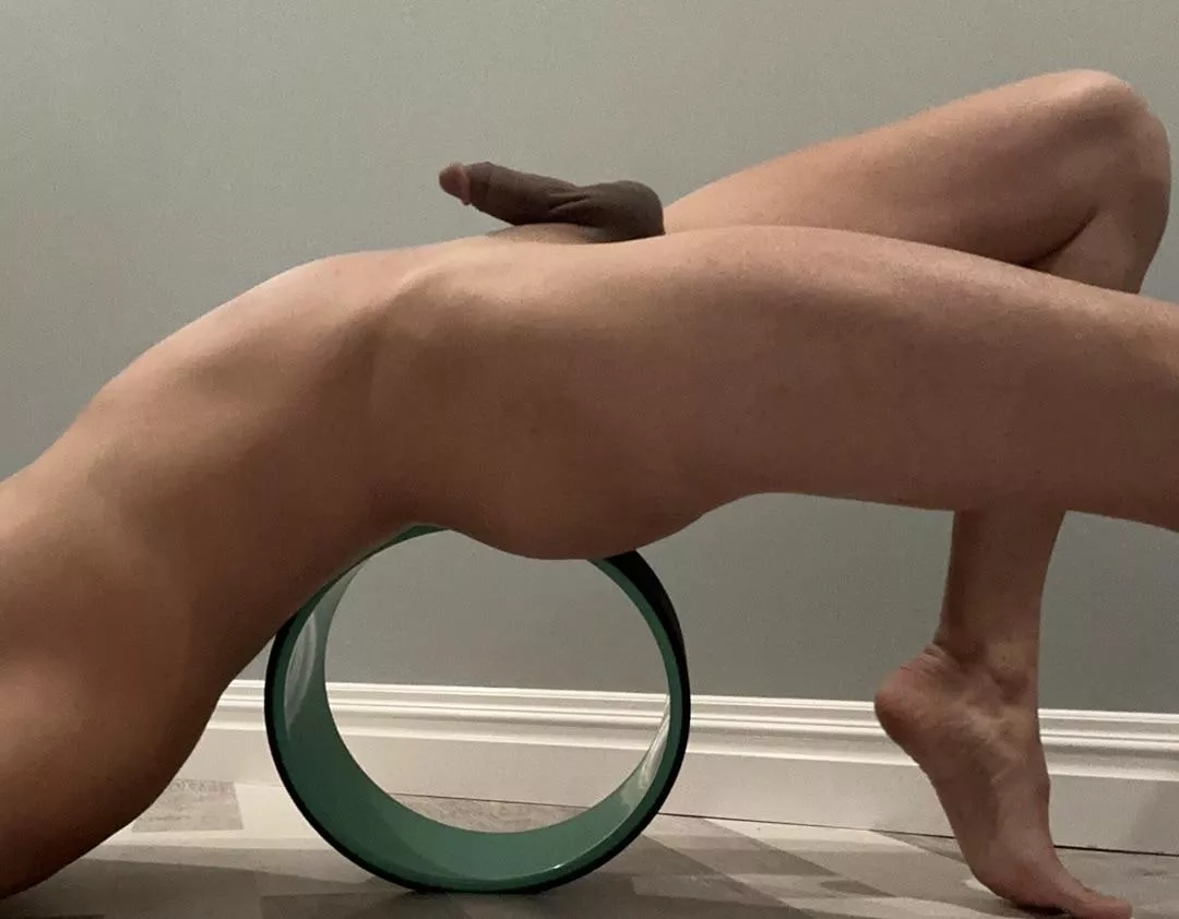 You signing up for my yoga class? 🧘🏽‍♂️