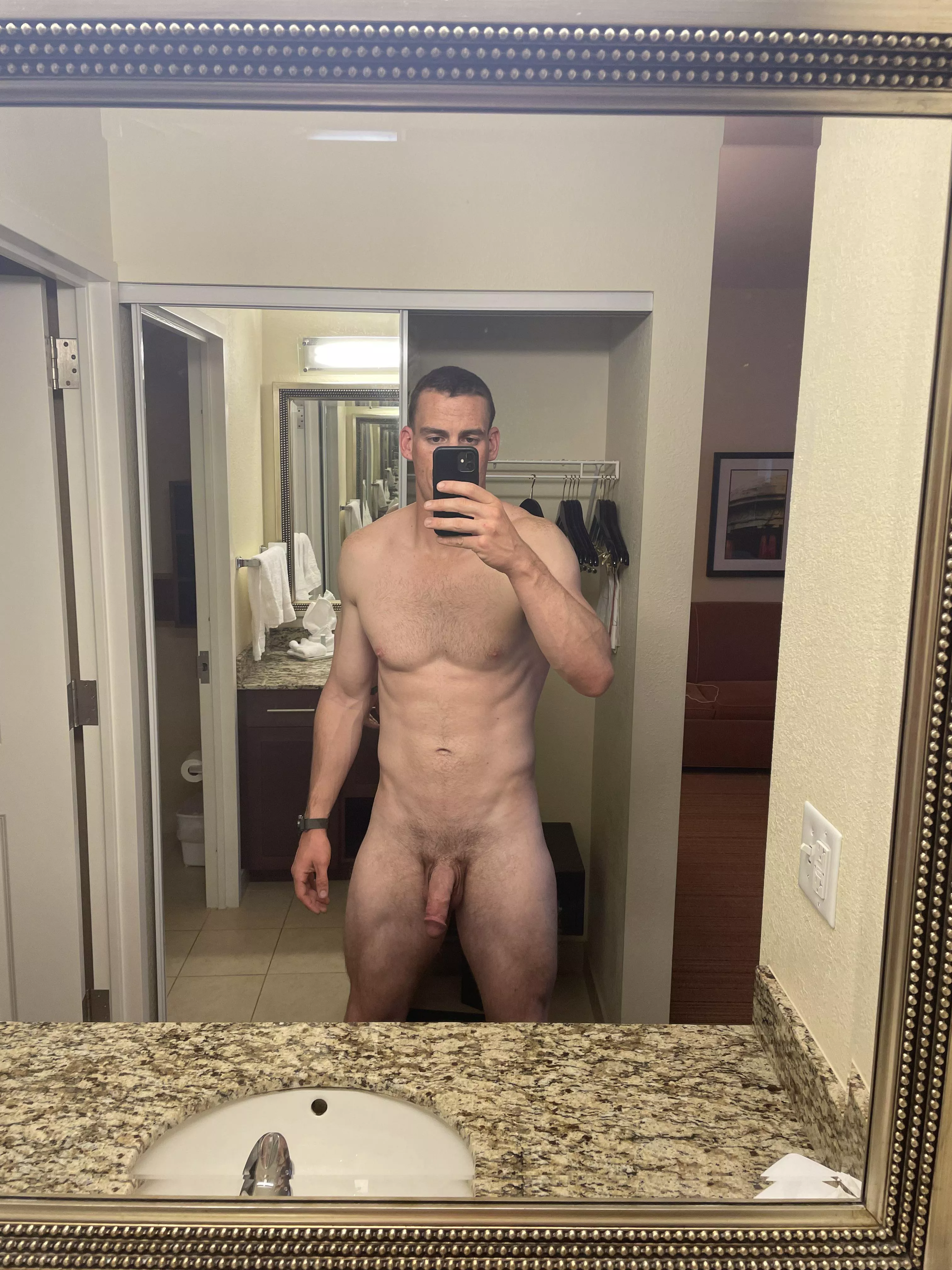 26M SoCal - Tall, Experienced Bull Seeking Couples