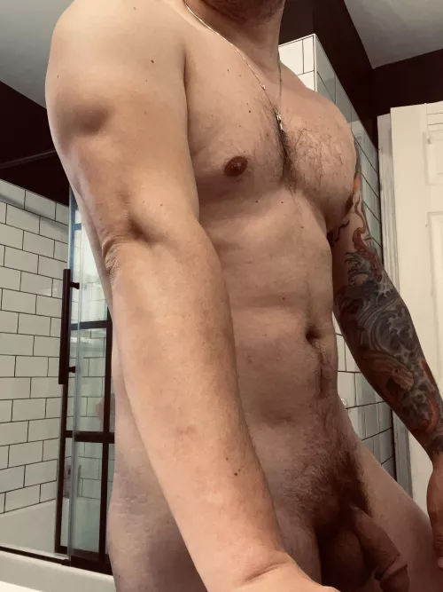 [34] anyone want some cock and arms?