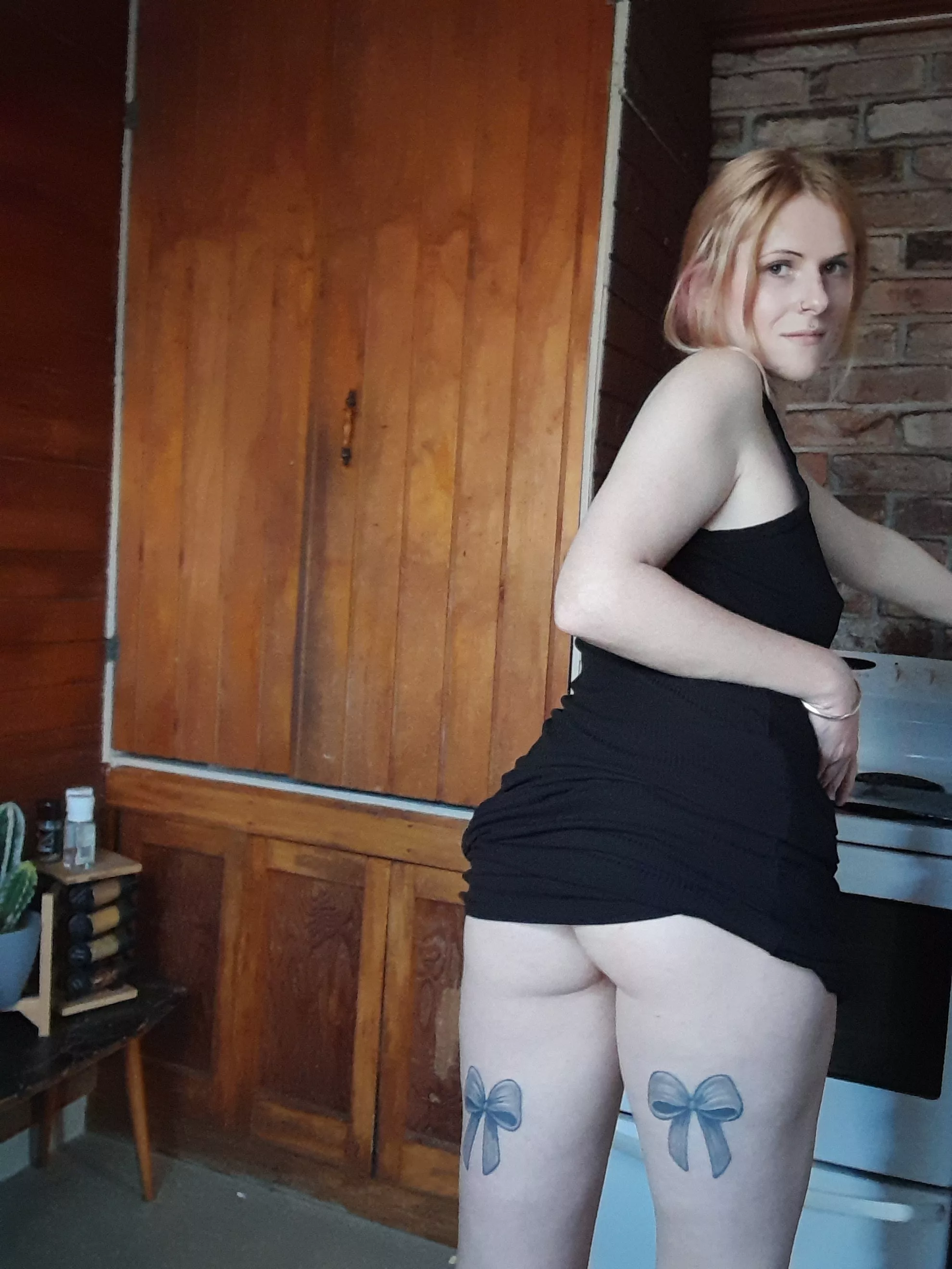 A little redhead with a little booty you can fuck 😜