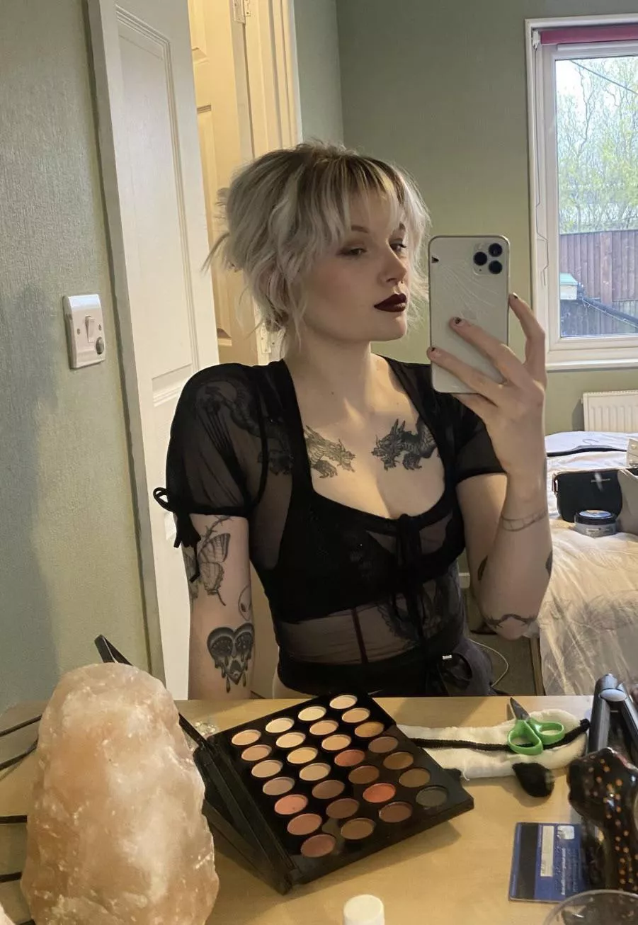 Applying for the role of short hair girlfriend