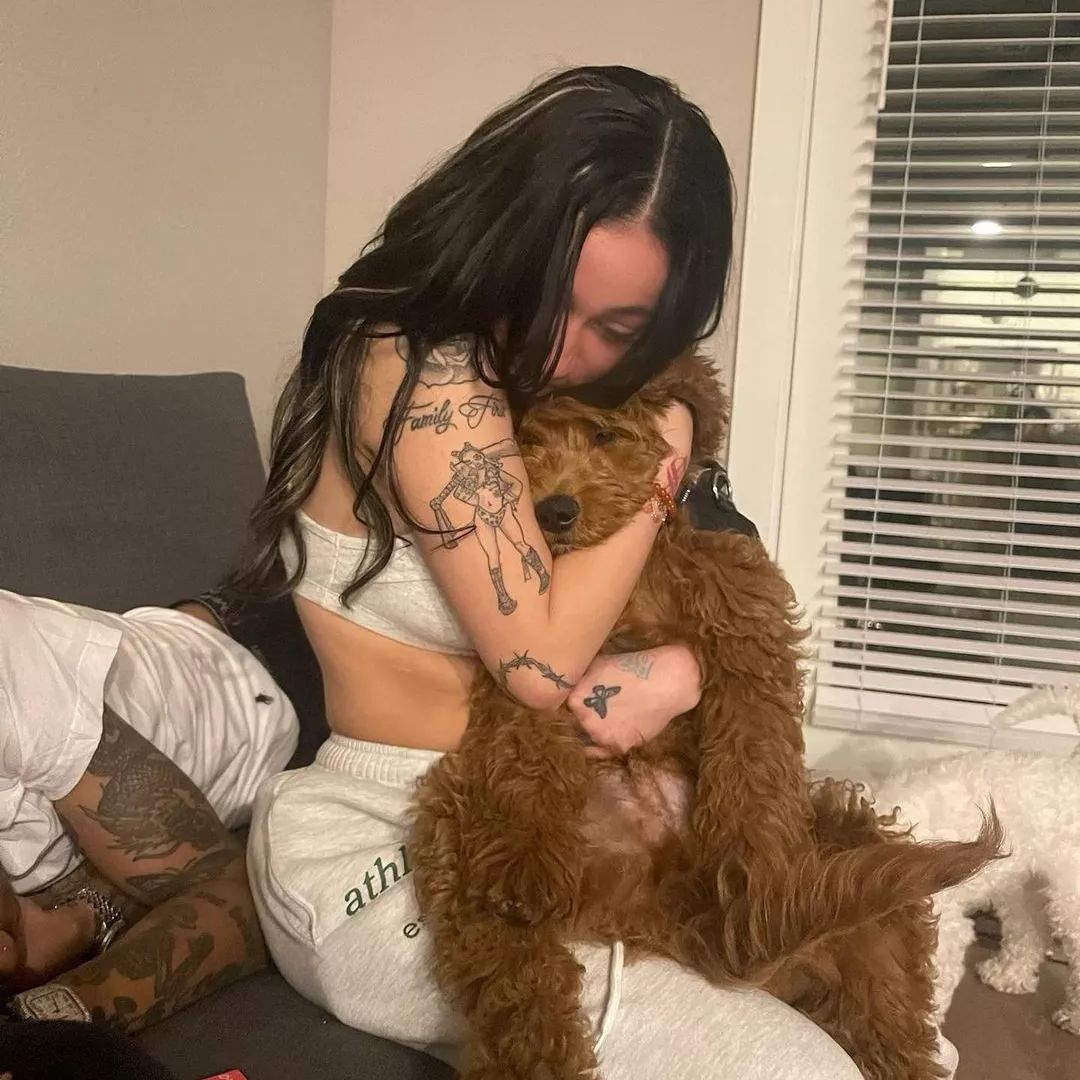 Bhad Bhabie's and her 🐕