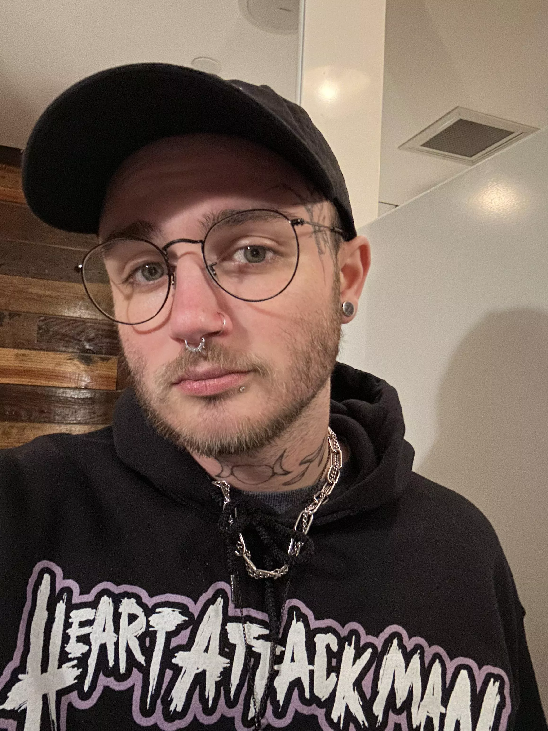 do you like face tattoos? 👀