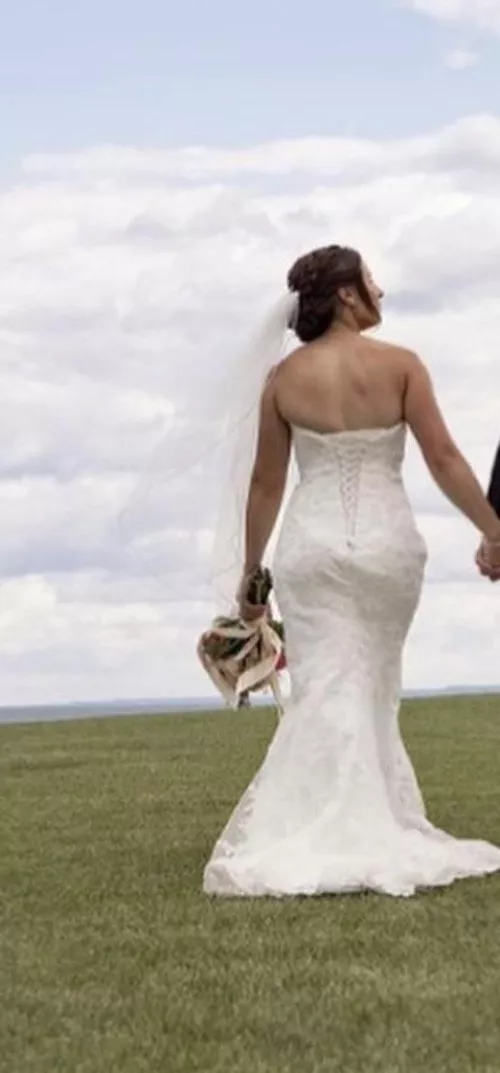 Does my butt look good in this dress?