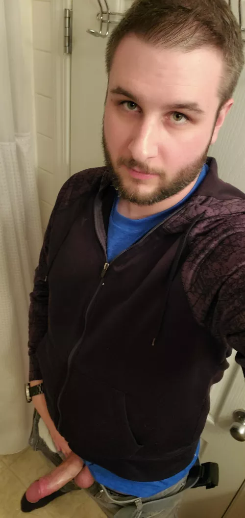 Friday night, and thinking that eating out a redditor would be the best way to spend the evening 🤔