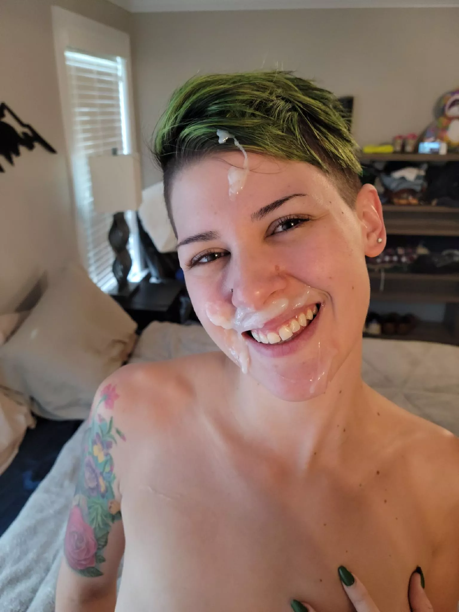 Had the biggest smile after filming this scene so I had to snap a pic 🥰