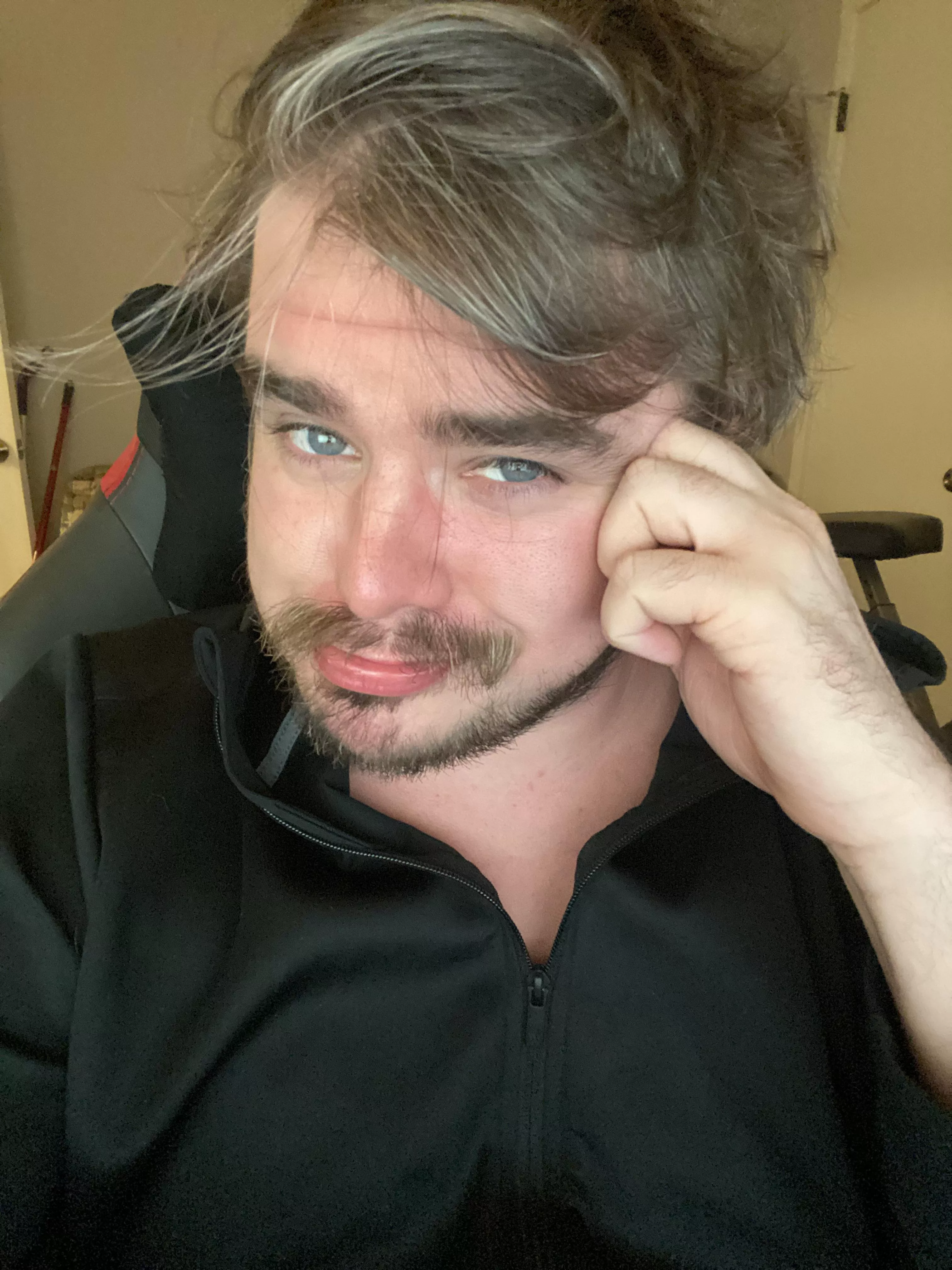 Haircut tomorrow 😵‍💫