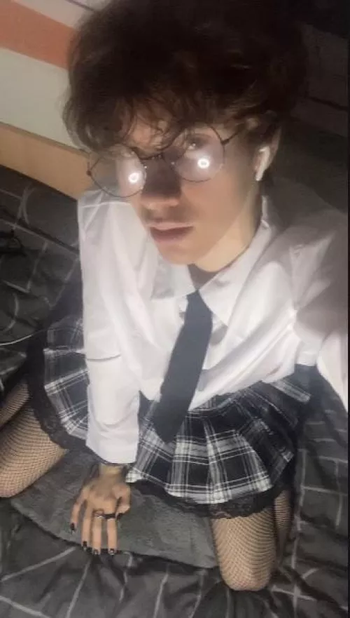 Hello cool people sorting by new 👋