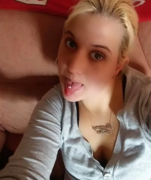 I could be your blowjob Girl 20yr from Germany