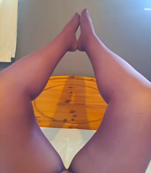 I do seem to spend a lot of time with my legs in the air lately! 😘🦄