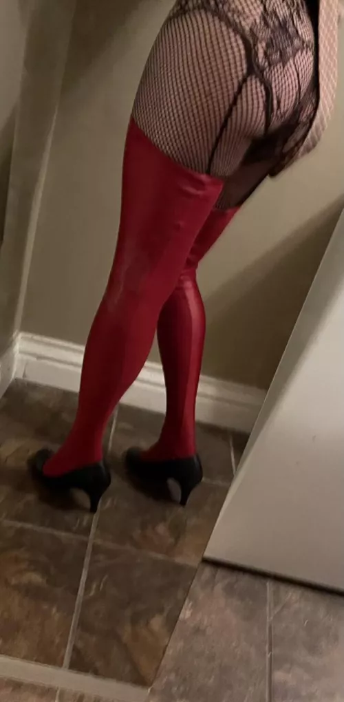 I feel so girly , do you like what you see ?? Comment !!