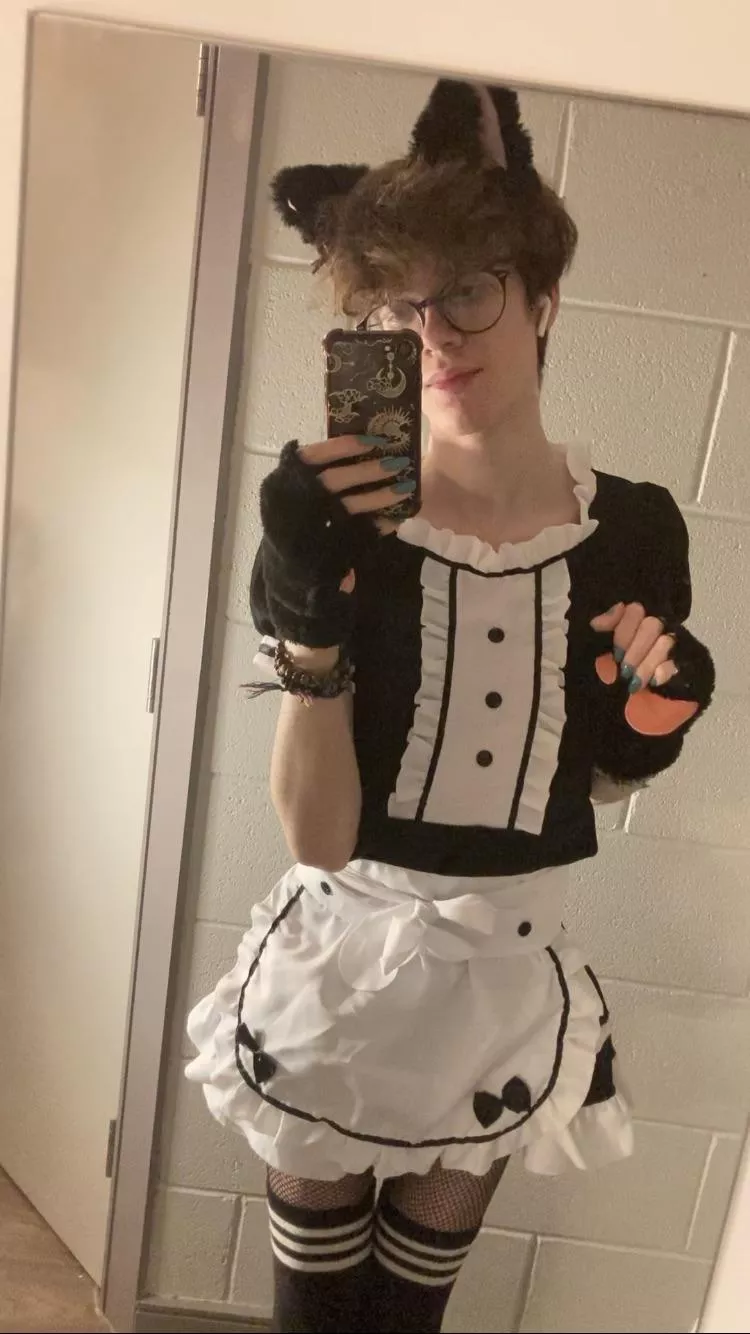 I lost a bet. Don’t laugh :(