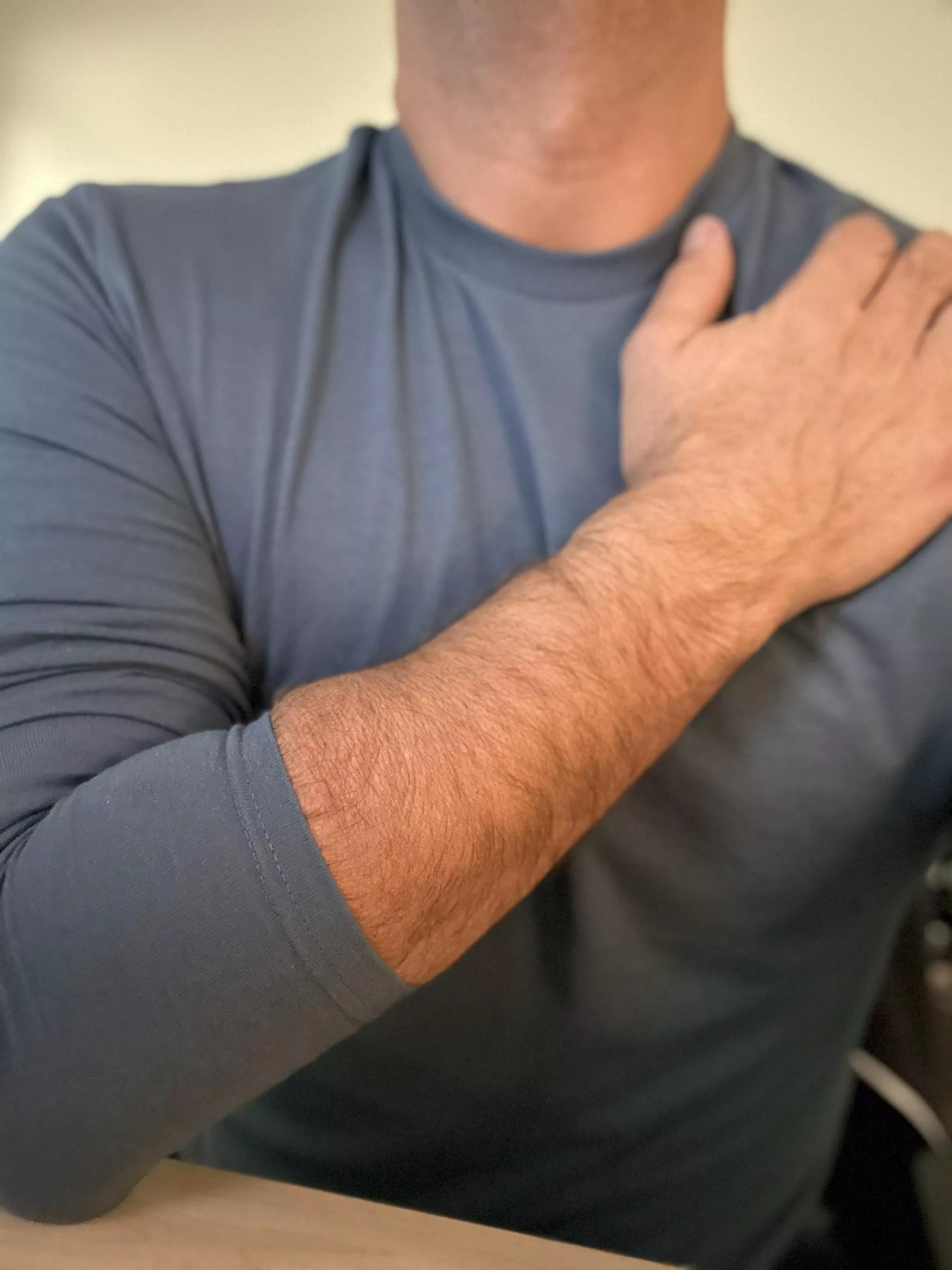 I really like the cut of this shirt