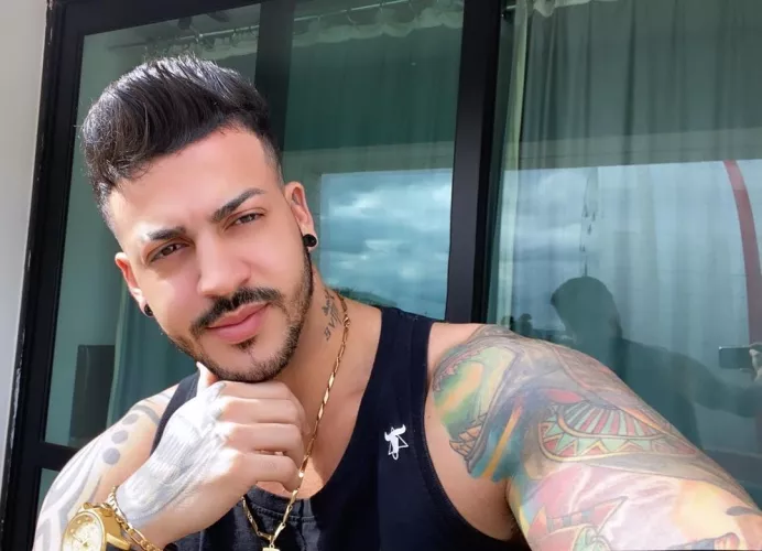 I was flying a kite and my neighbor said he was going to teach me how to make a Chilean line. We went to his house to look for things to make the line.