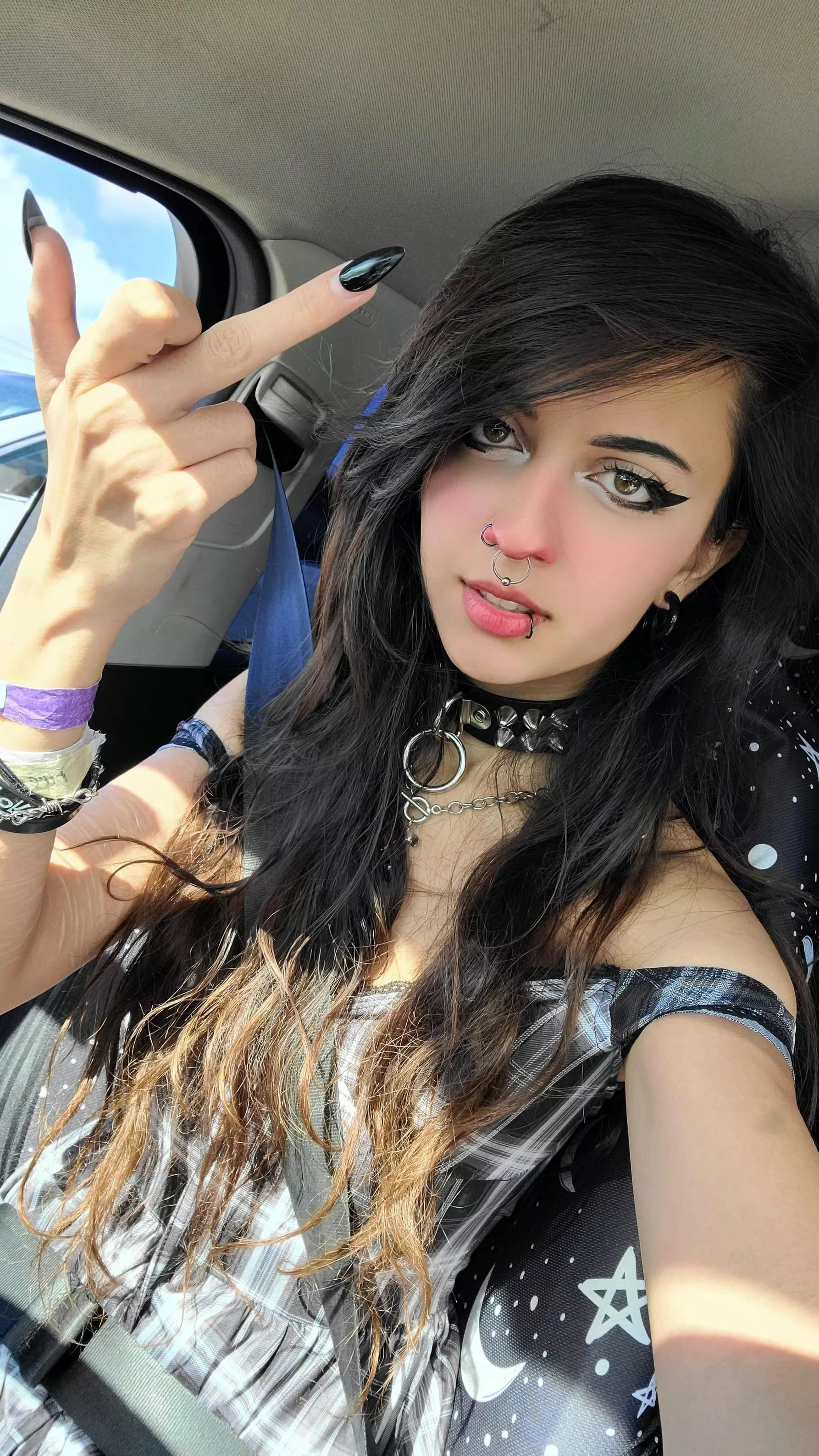 if you're such a good slut, get on your knees and beg for me to ruin you [domme]