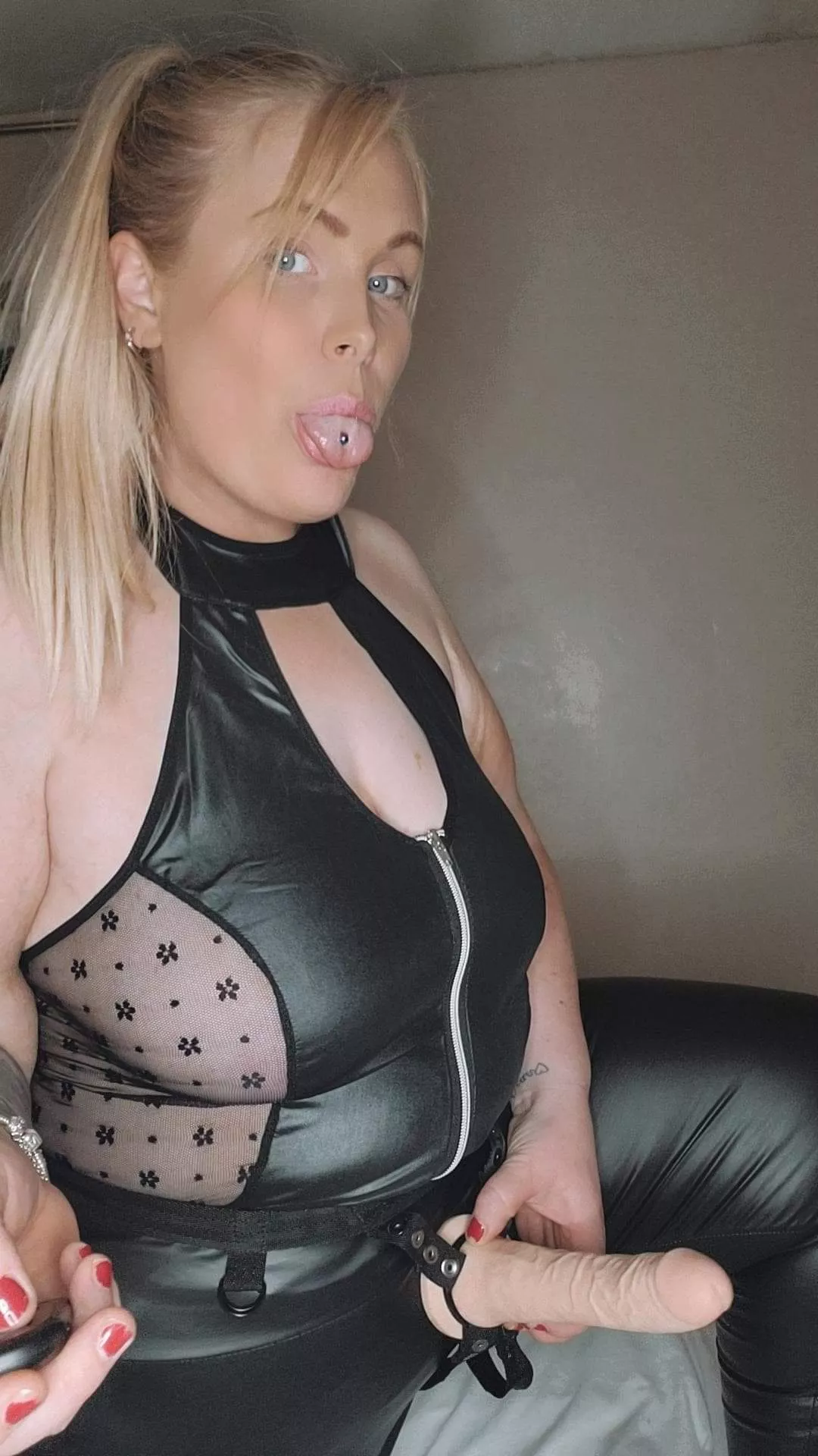 I'm ready to use my Big1 on you pieces of shit!