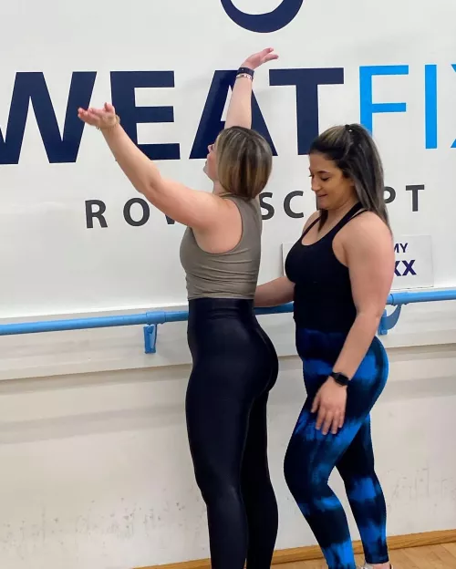 is she envious? 🍑