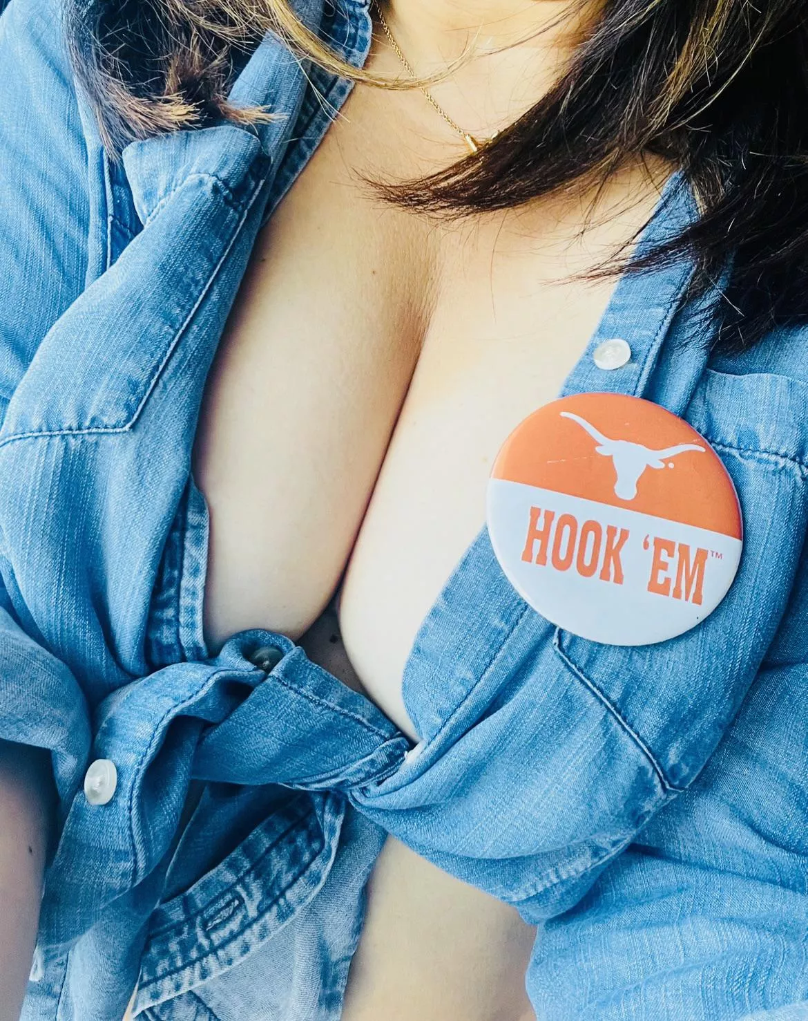 Let’s go Longhorns -beat TCU! 🧡🤘🏻🤍