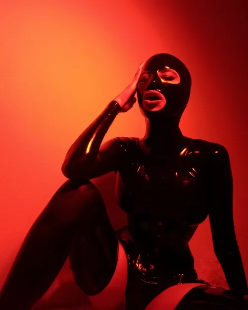 Let's have a hell of a night!