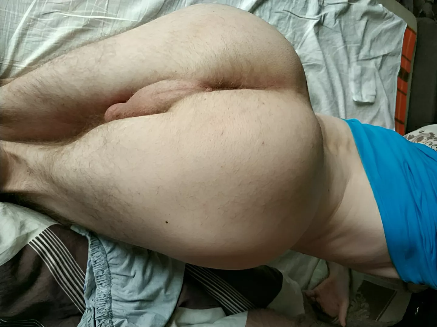 Little hairy 👅 what you think?