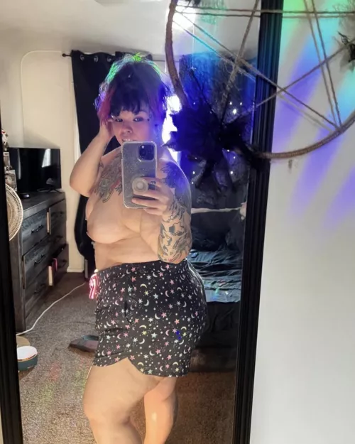 Mirror Selfie #84828