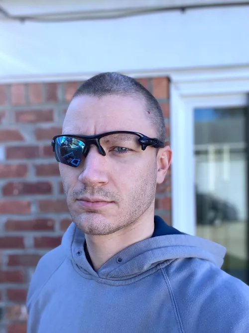 My puppy gave me the ol’ one two. I feel like I’m in terminator !