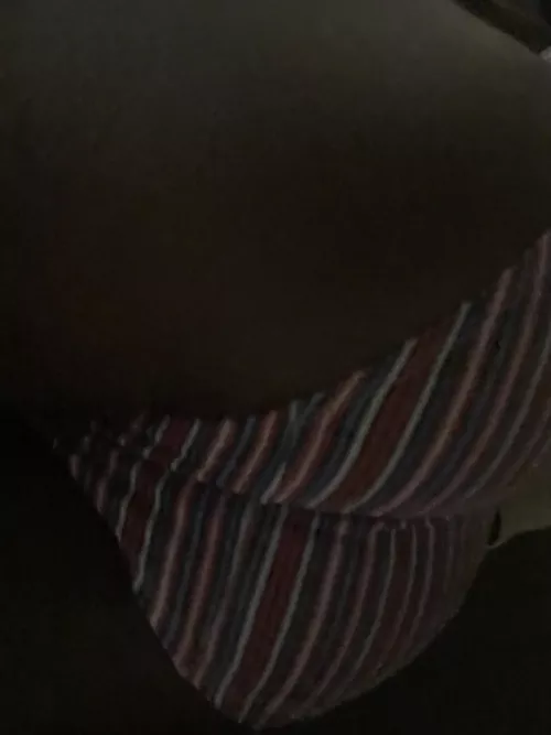 need a dick to worship and cum to 19