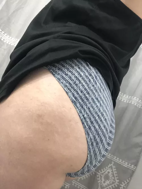 😋❤️ [Selling] Beautiful blue panties for $20 each plus free shipping 💙Message me here or on my kik : cordiluv