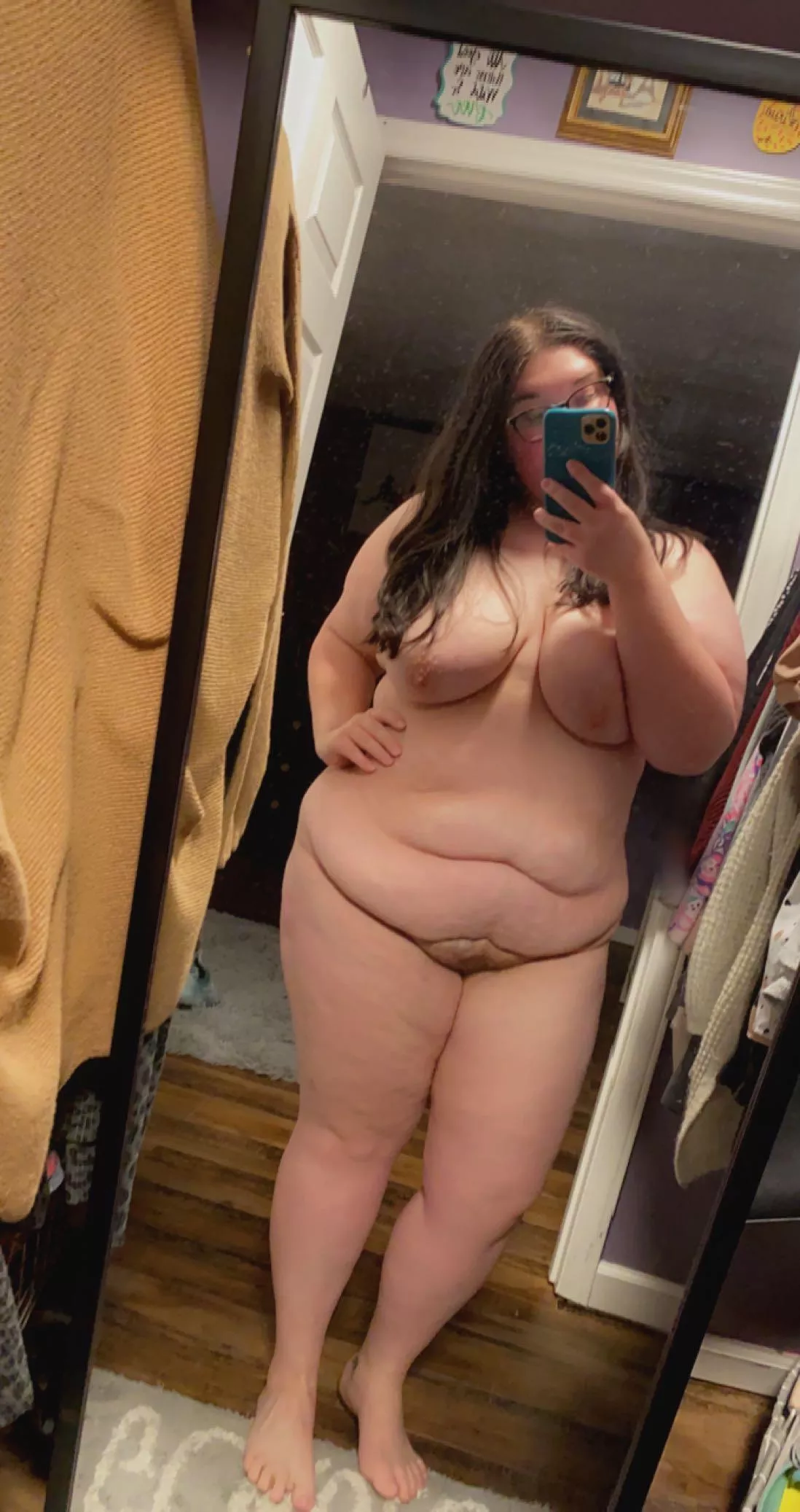 The rare sighting of a full body nude 😅