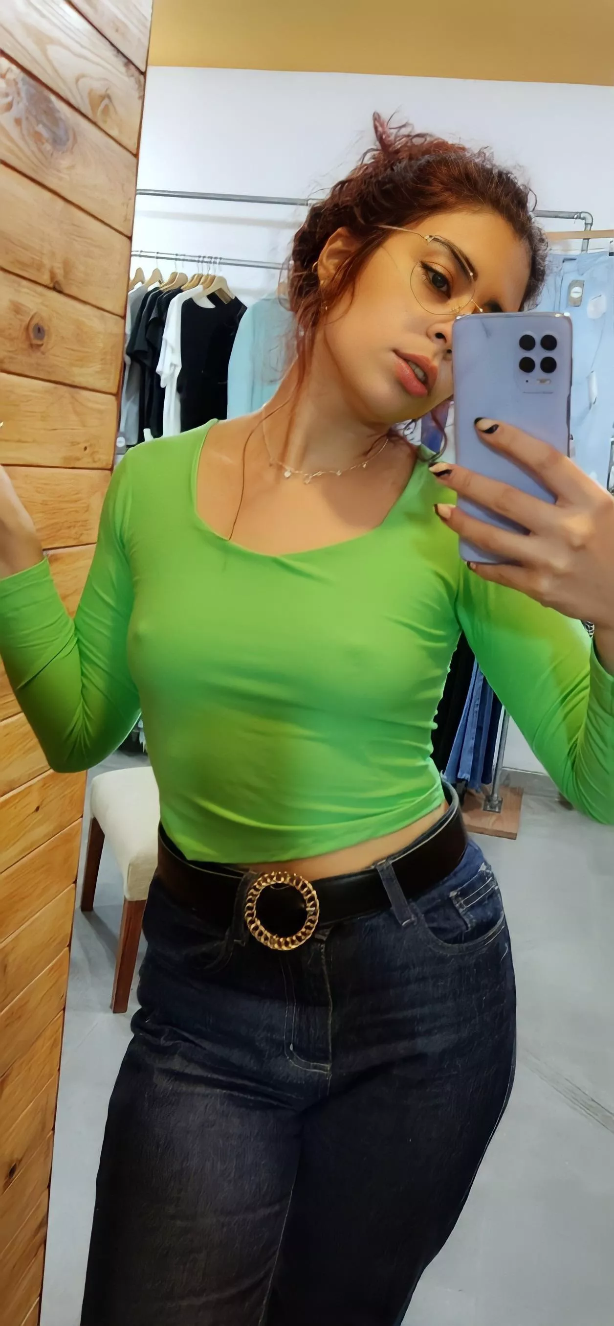 The small ones 🍒 are your type? [F]