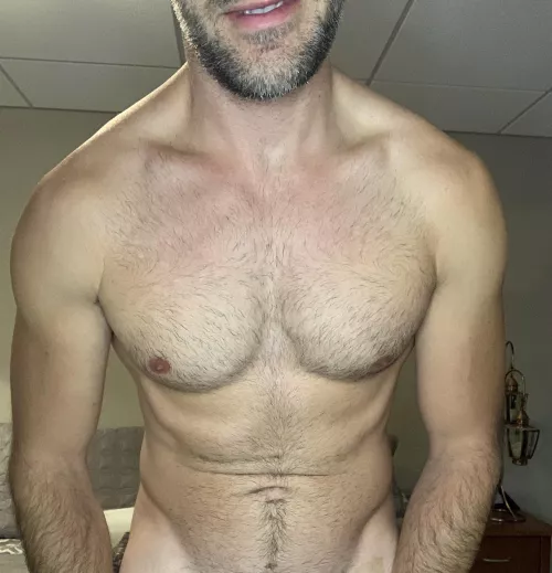 Thinking I might be able to lure a fellow bro over to service me. [38]