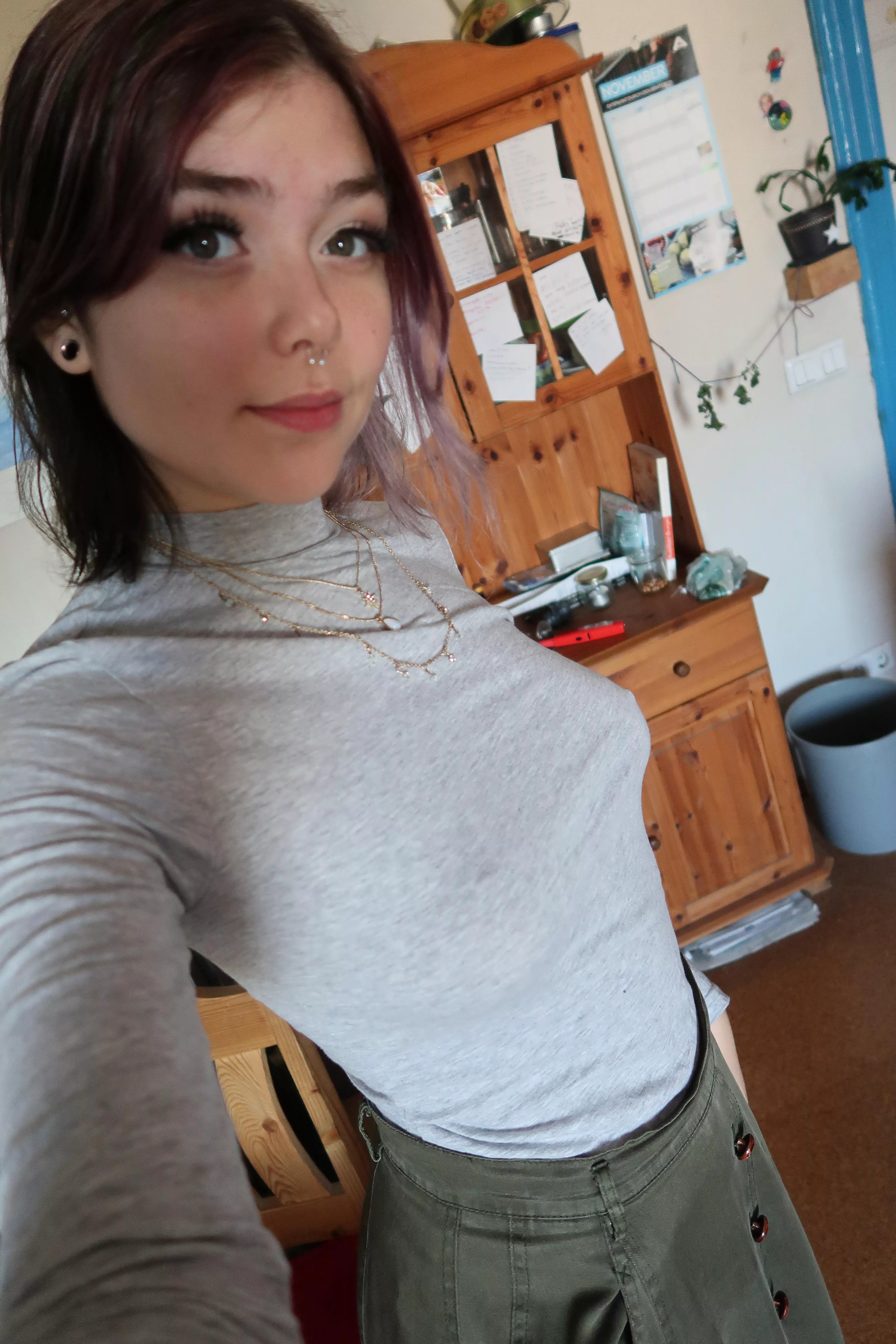 Thought my poky nipples might brighten up someone’s day😆