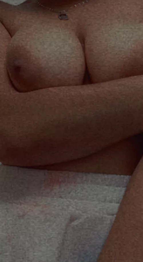 trade dm me 18 gf m 22