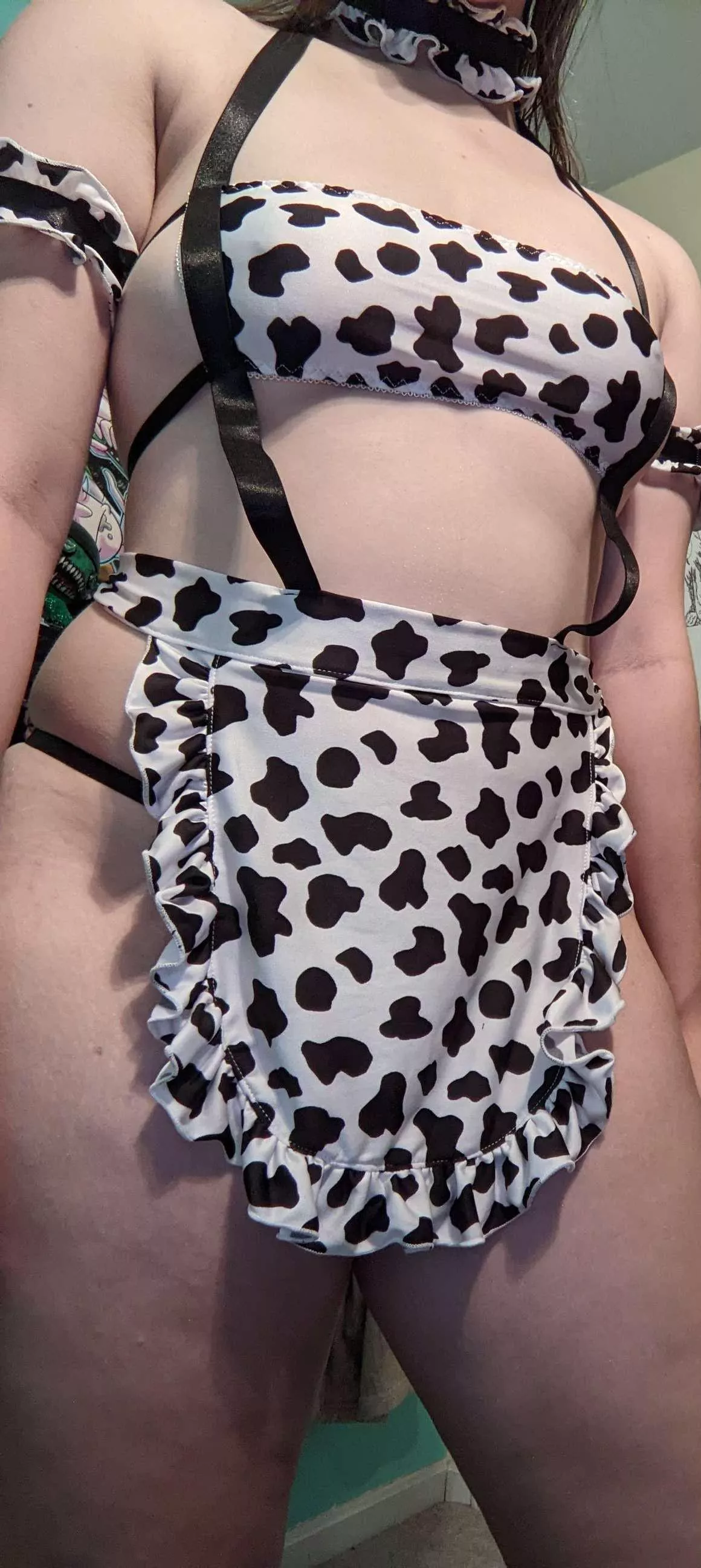 waiting for an alpha stud to knock me up like the breedslut i am