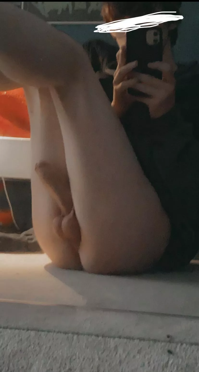 wanna take my virginity <3