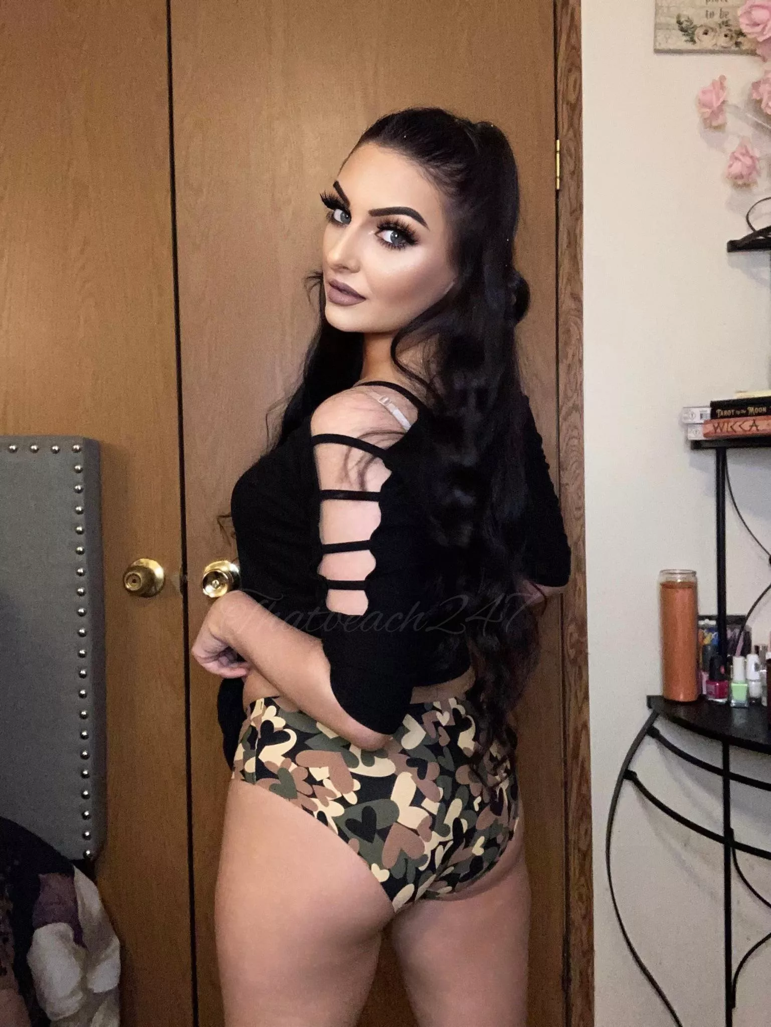 💚 Want to get so hard you can’t stop thinking about me all day? Try this Camo Heart Print Hipster 🤎 My Panties have a lasting scent that will linger in your senses 🖤 Menu is pinned 💚