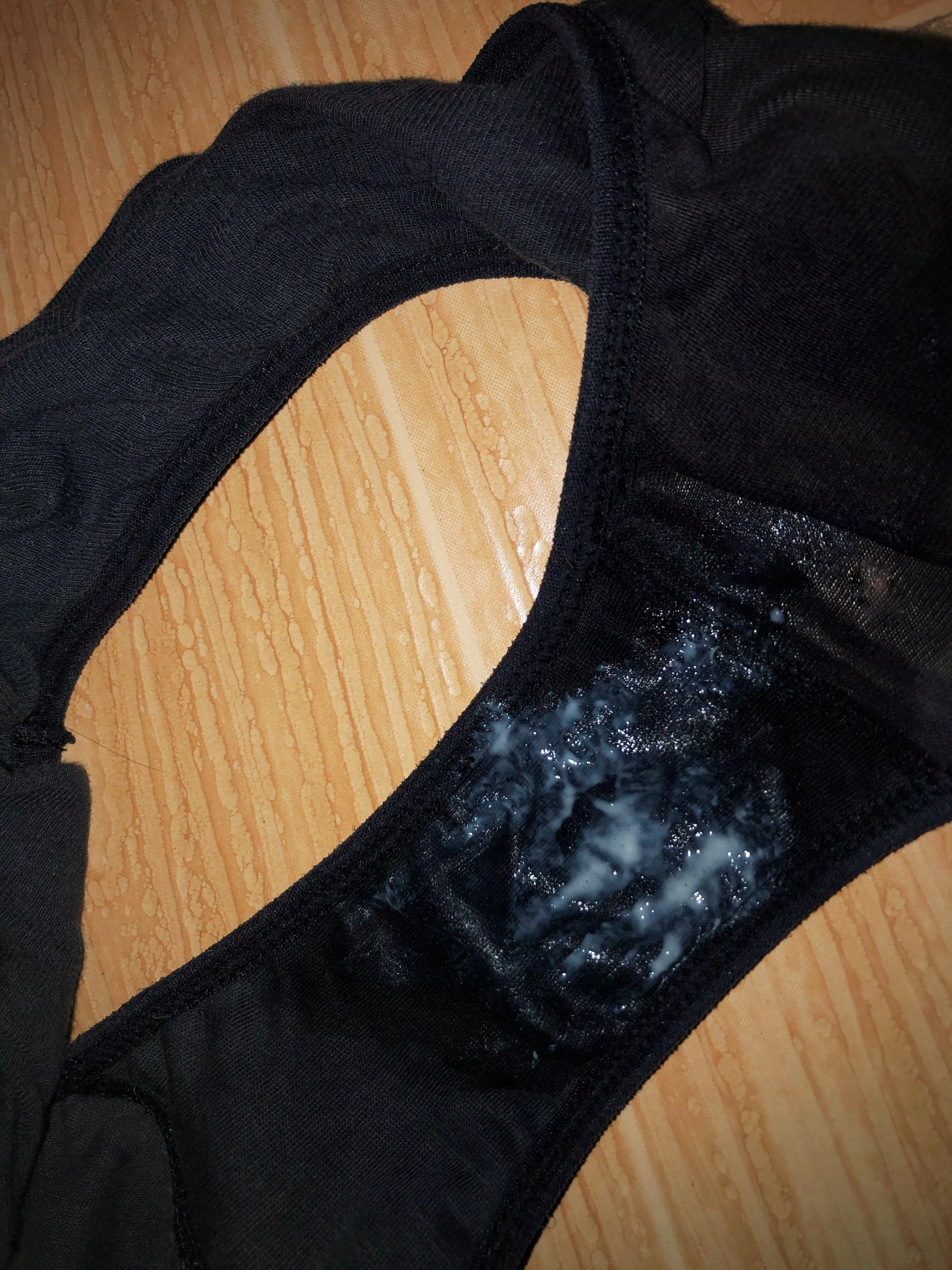 Wet na wet. Juices (f)rom my creamy pussy