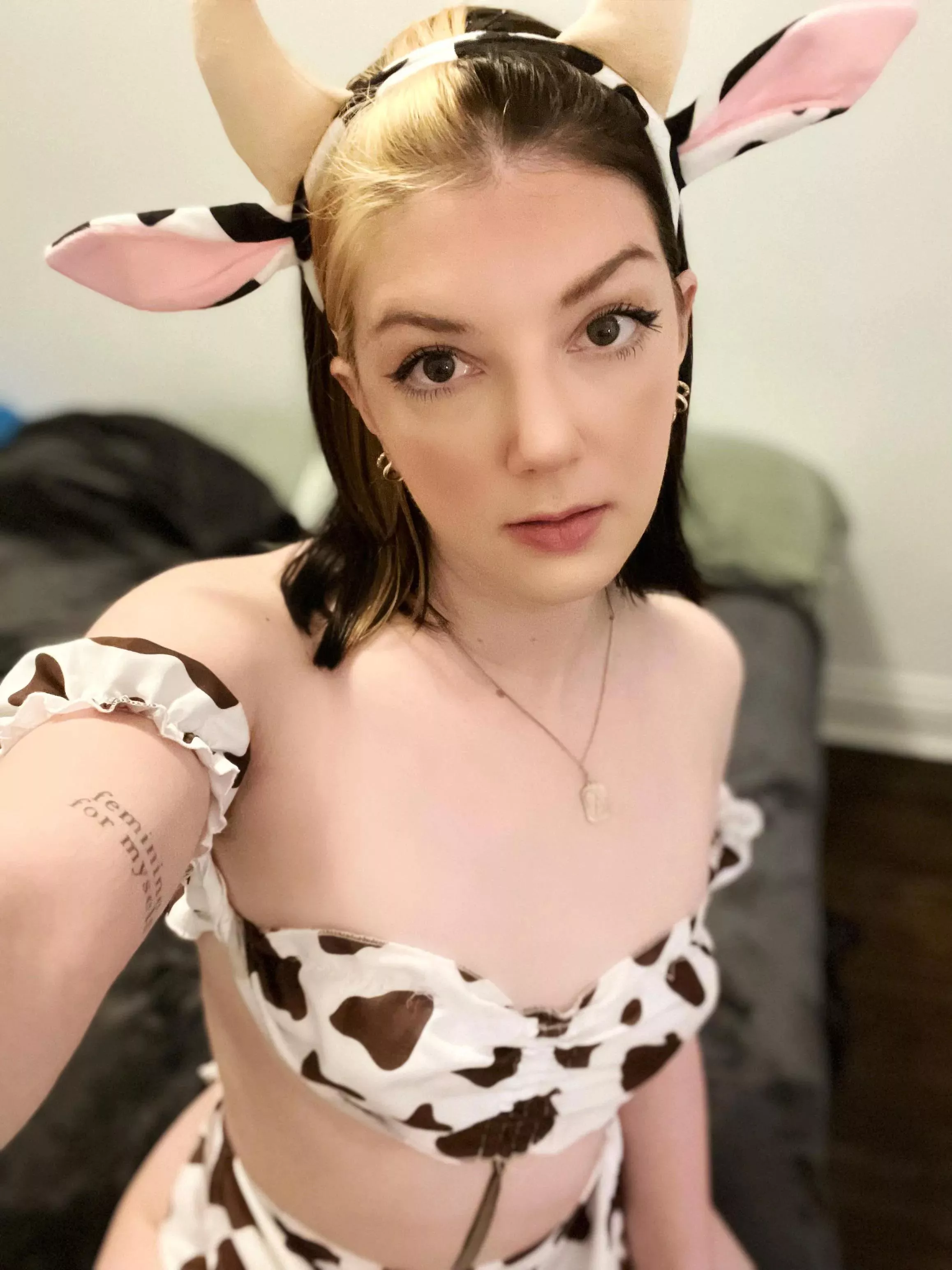 when I cum I sometimes can't help but moo 🥺