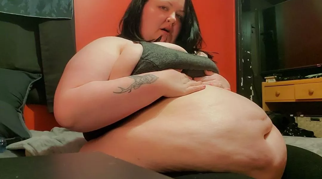 You know you wanna see more.. 🥵