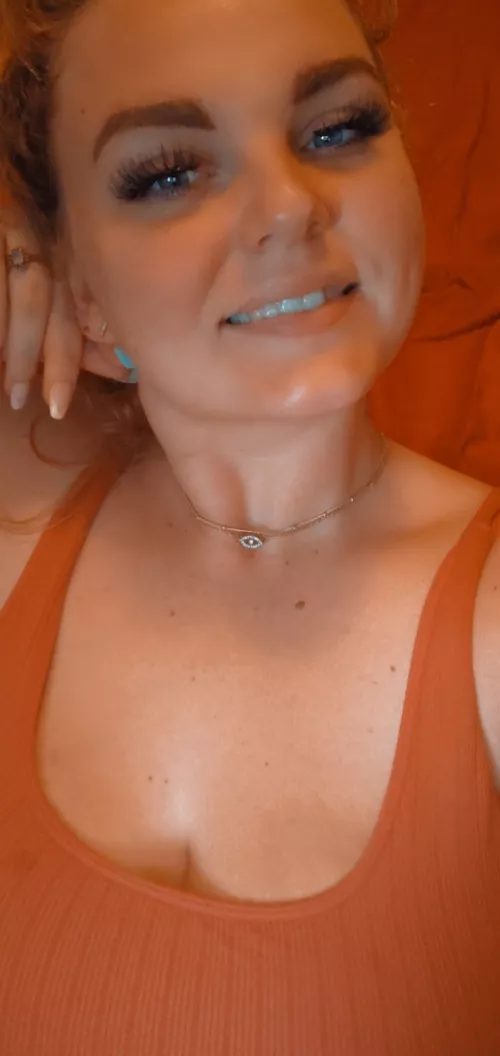 26 mom of 3. Any other moms always in a mom bun too? 😅