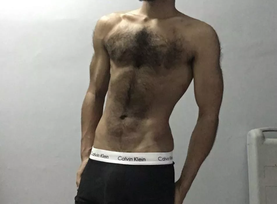 ‎‏29 dom top for vers or bottom manly looking/acting slut slave….