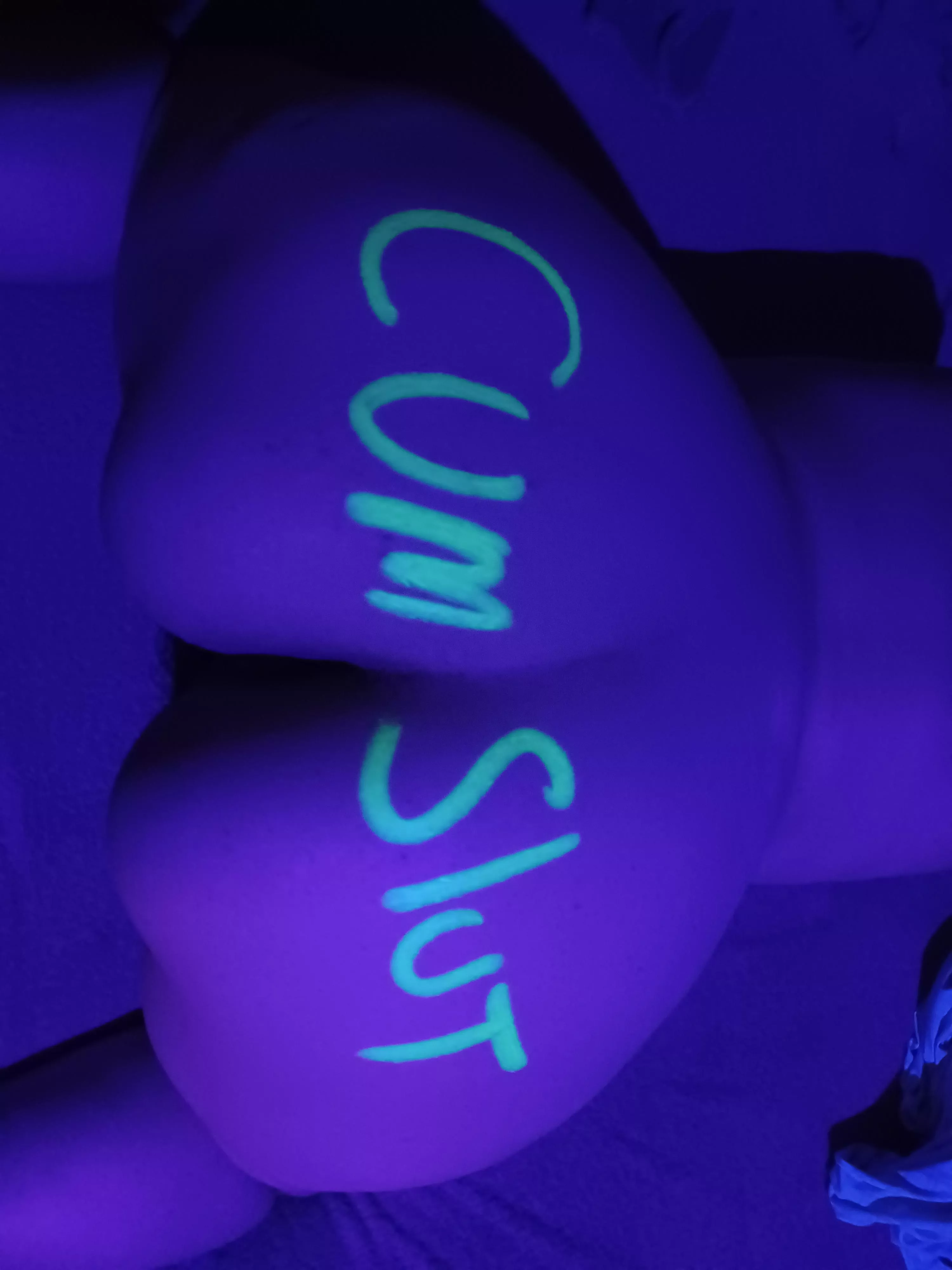 39[f] feelin' extra naughty...