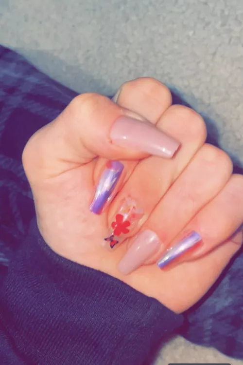 Another set I thought y’all might like, would look better holding something else💅👀