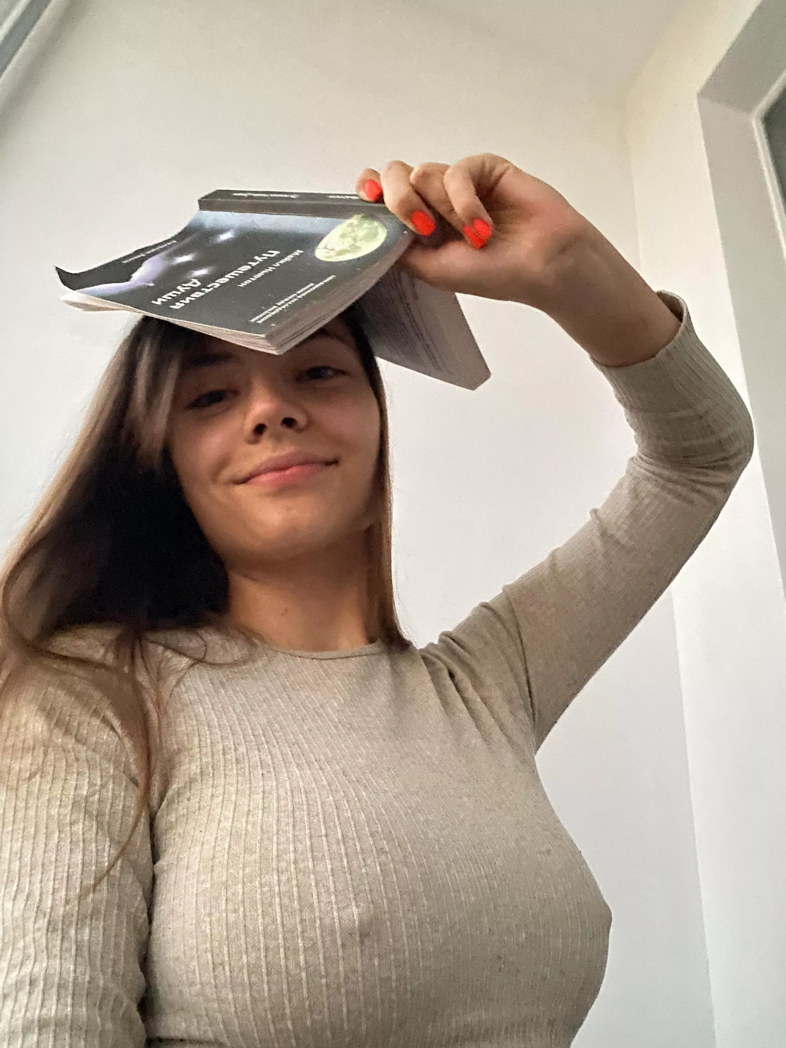 Any smart girls lovers?